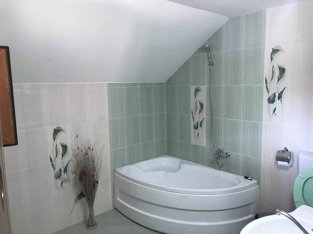 Casa Flori Hotel Călimăneşti Bagian luar foto